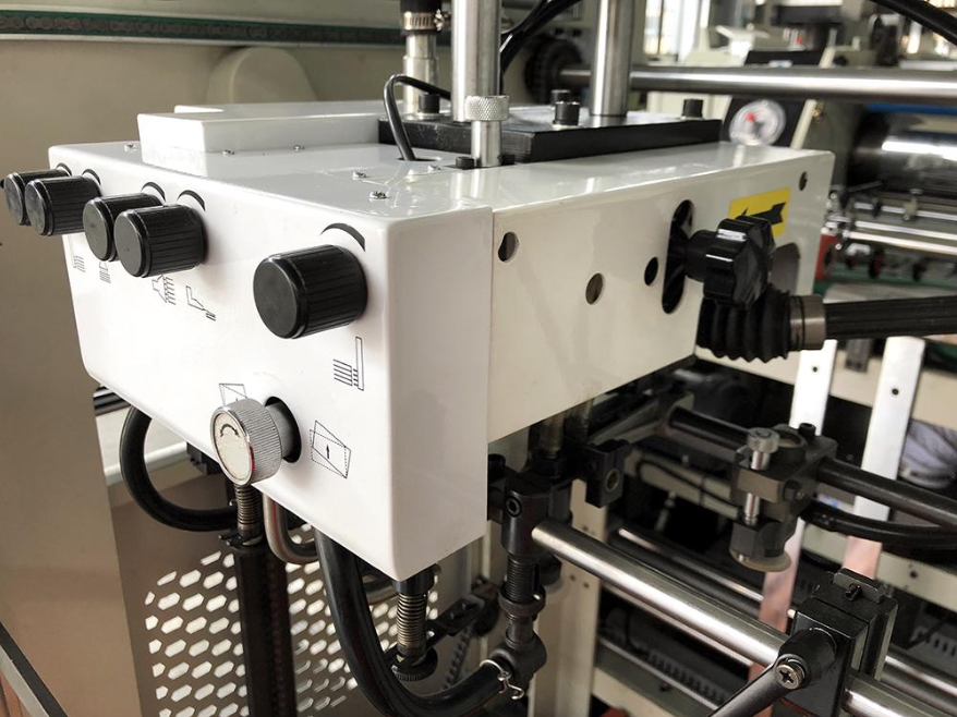 Máy cán màng nhiệt tự động tốc độ cao NFY-A 1