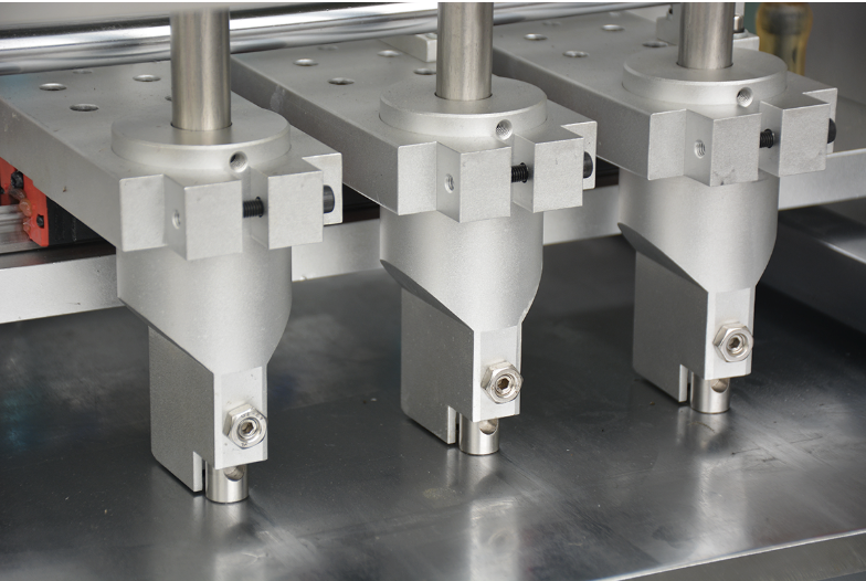 Máy dán sắt nam châm tự động ZH-150A 3