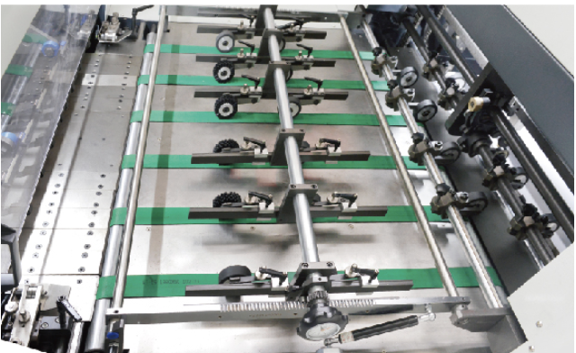 Máy dập nóng và cắt khuôn hoàn toàn tự động MHK 820T/1050AT/1350AT/1050ATC 2